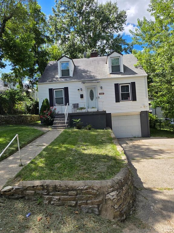 1215 Ridlen Avenue, Cincinnati, OH 45205