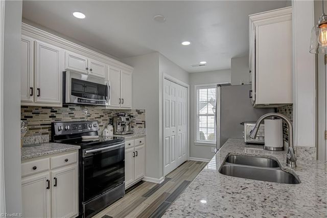 929 Big Creek Court, High Point, NC 27265