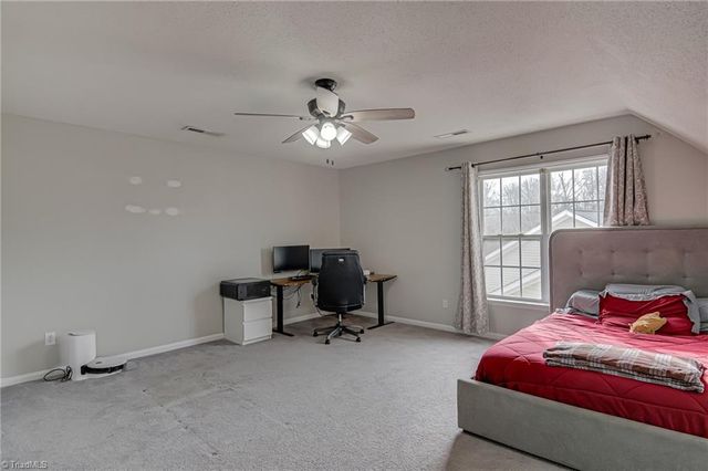 929 Big Creek Court, High Point, NC 27265