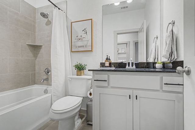 665 Vista Oaks Road, Lewisville, TX 75067