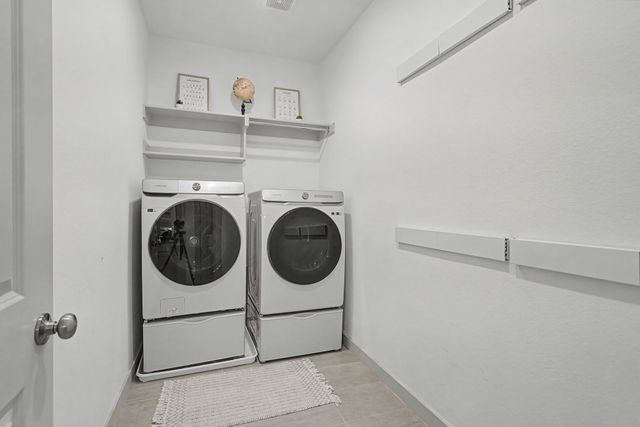 665 Vista Oaks Road, Lewisville, TX 75067