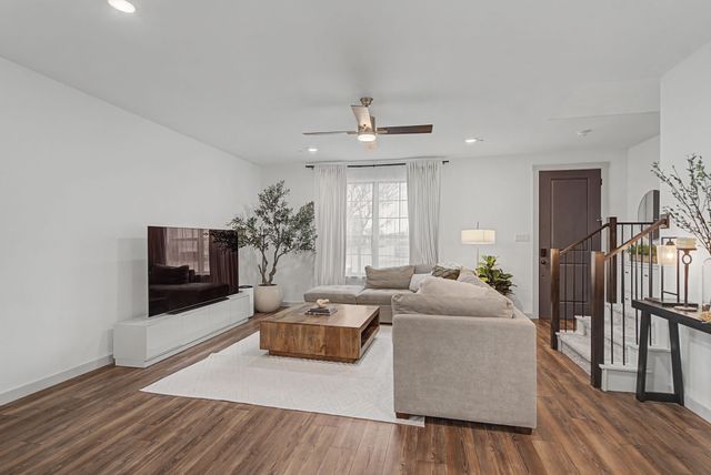 665 Vista Oaks Road, Lewisville, TX 75067