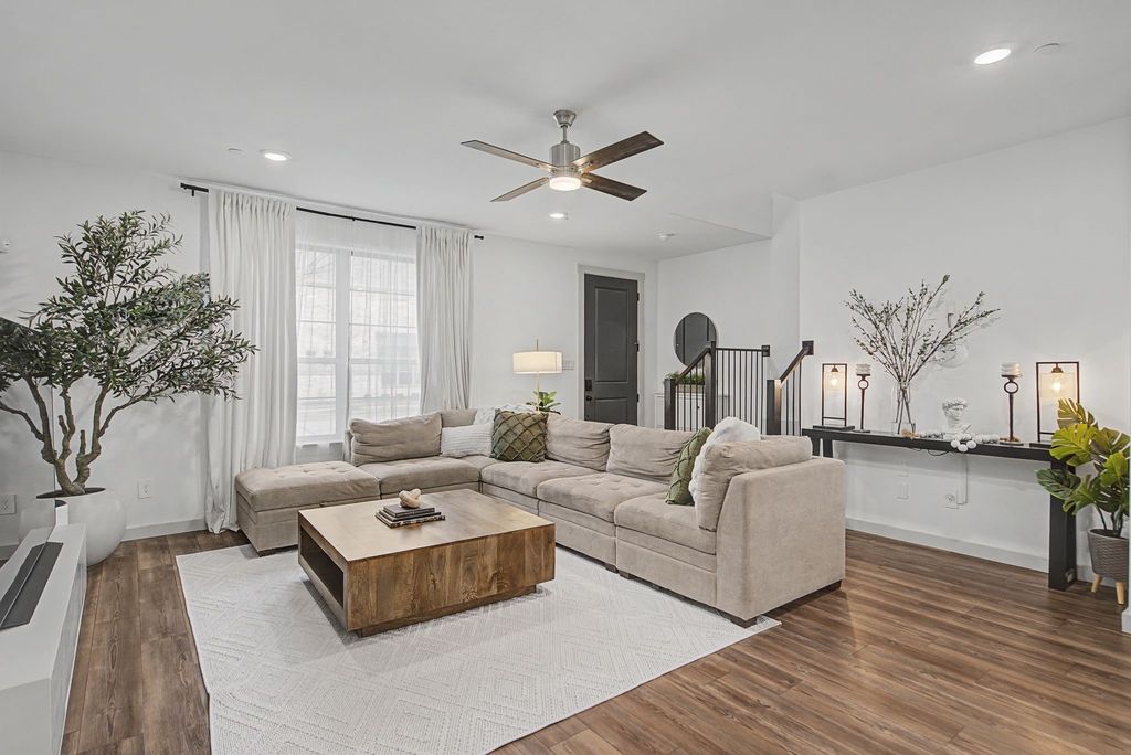 665 Vista Oaks Road, Lewisville, TX 75067