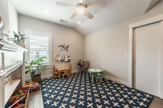 971 Bassett Place, Dallas, TX 75208