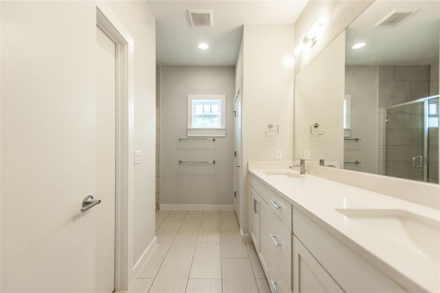 971 Bassett Place, Dallas, TX 75208