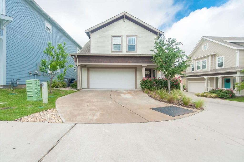 971 Bassett Place, Dallas, TX 75208