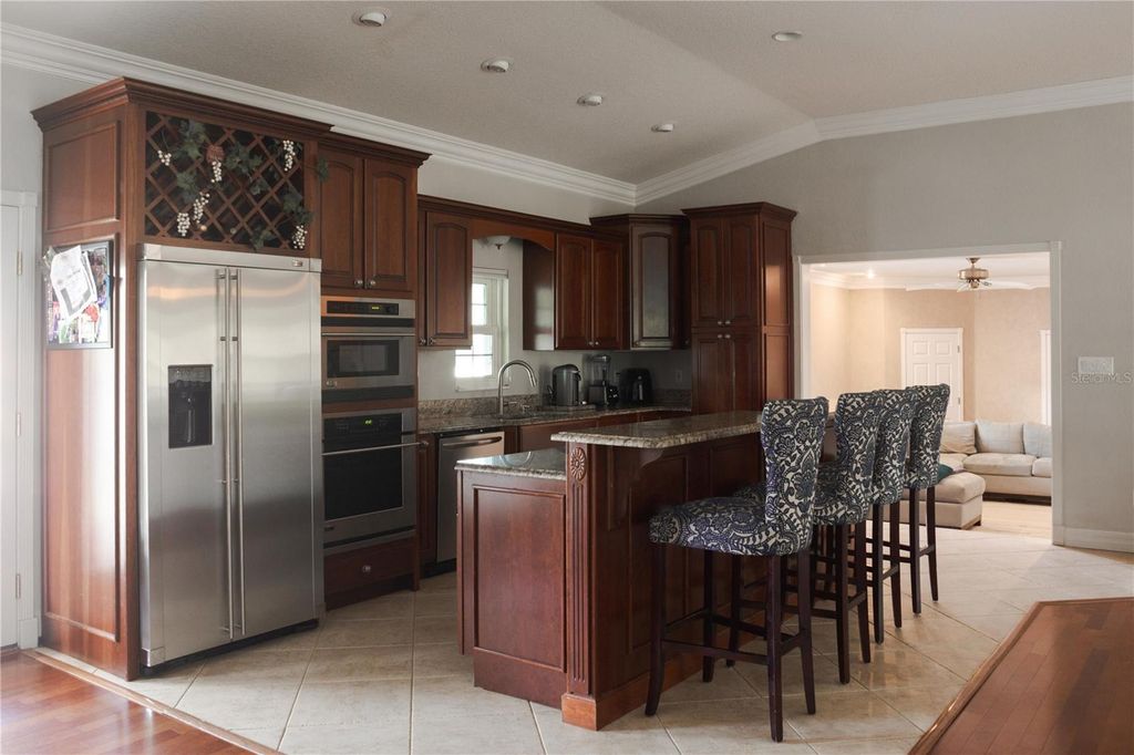 Image 8 of property listing at 8445 SHADY GLEN DRIVE, Orlando, FL 32819