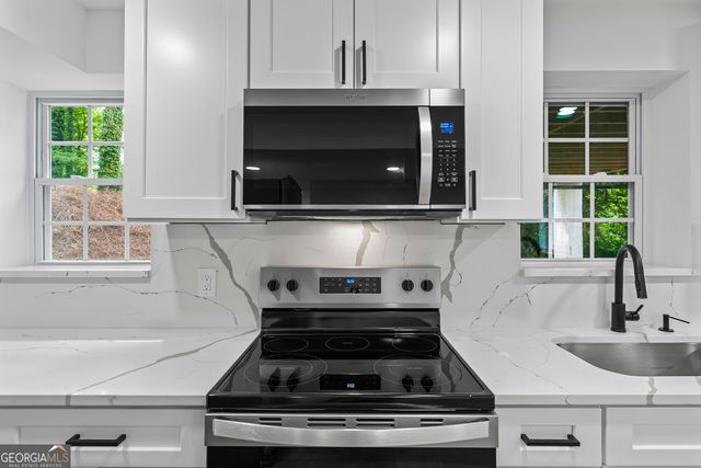 1344 Oakcrest Drive SW, Atlanta, GA 30311