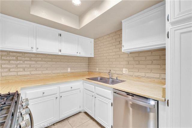 2750 Via Hacienda 95, Fullerton, CA 92835
