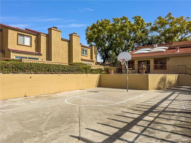 2750 Via Hacienda 95, Fullerton, CA 92835