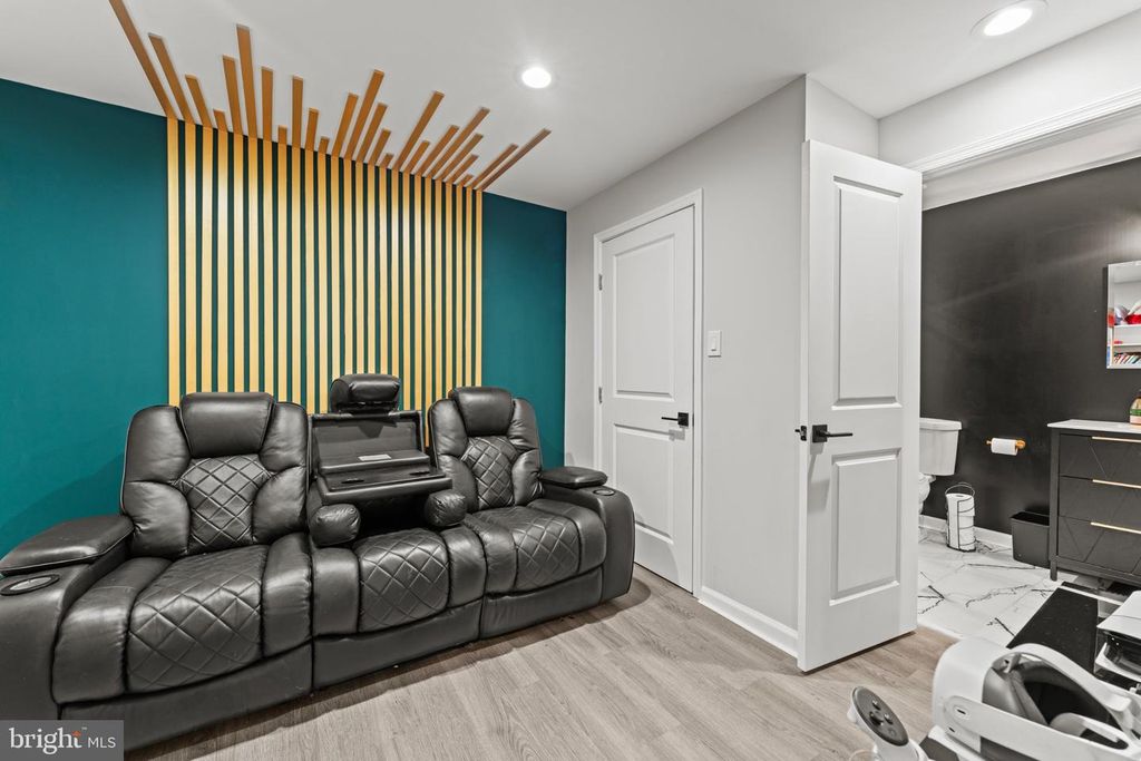 Image 32 of property listing at 8802 BANCROFT DR, Waldorf, MD 20603