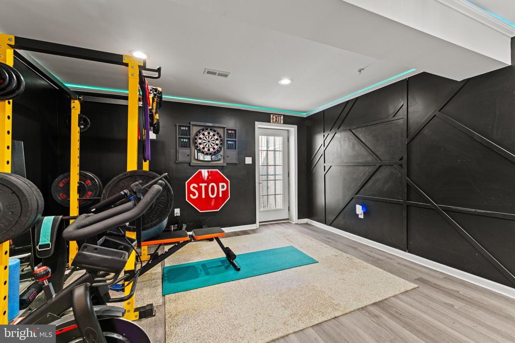 Image 34 of property listing at 8802 BANCROFT DR, Waldorf, MD 20603