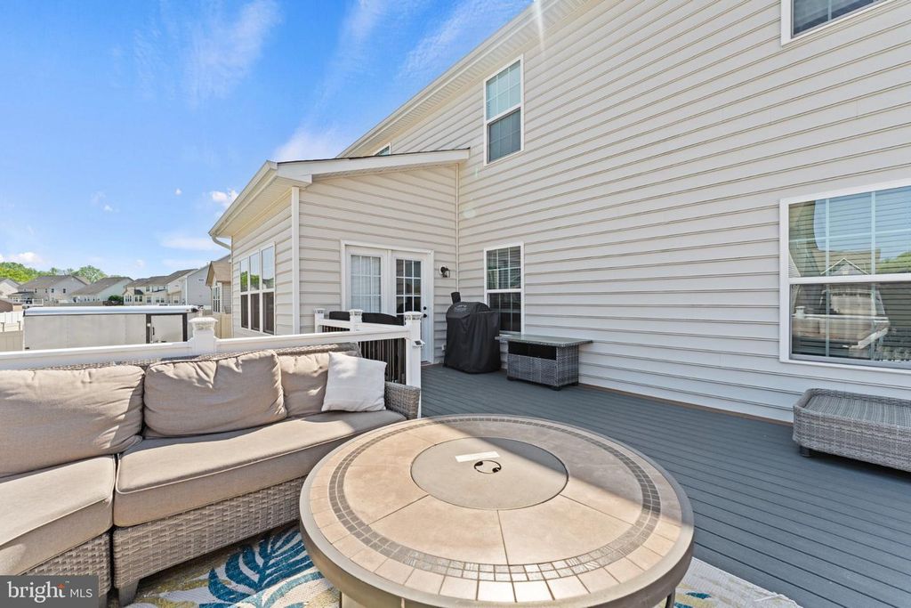 Image 38 of property listing at 8802 BANCROFT DR, Waldorf, MD 20603