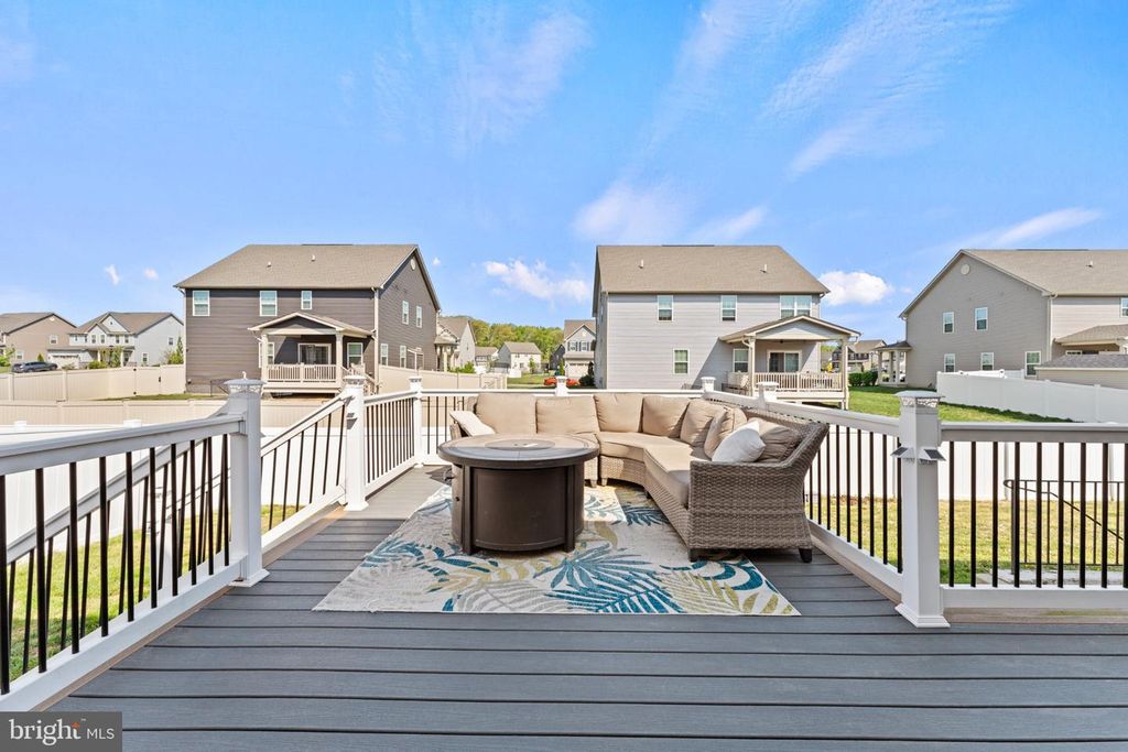 Image 39 of property listing at 8802 BANCROFT DR, Waldorf, MD 20603