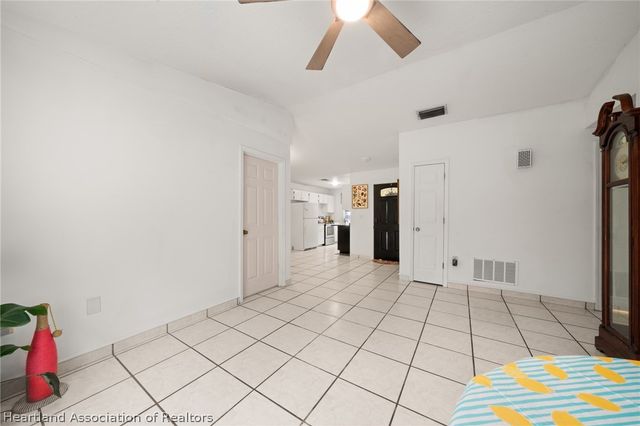 312 S Lotela Avenue, Avon Park, FL 33825