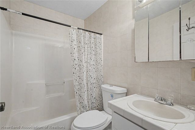 312 S Lotela Avenue, Avon Park, FL 33825