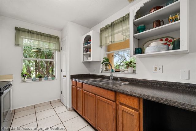 312 S Lotela Avenue, Avon Park, FL 33825