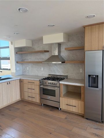 13045 Pacific, Los Angeles, CA 90094