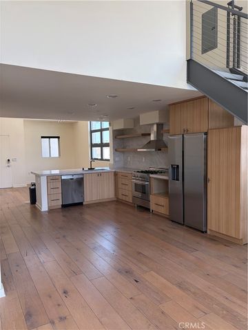13045 Pacific, Los Angeles, CA 90094