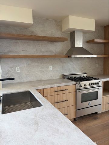 13045 Pacific, Los Angeles, CA 90094