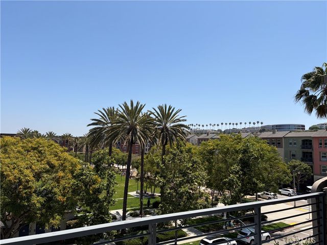 13045 Pacific, Los Angeles, CA 90094