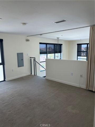 13045 Pacific, Los Angeles, CA 90094