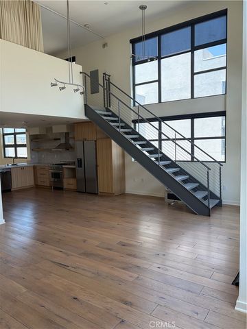 13045 Pacific, Los Angeles, CA 90094