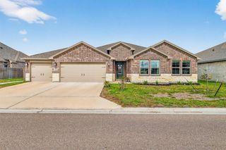 7921 Rancho Vista Blvd W, Corpus Christi, TX 78414