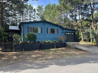 1601 RHODODENDRON Dr 531, Florence, OR 97439