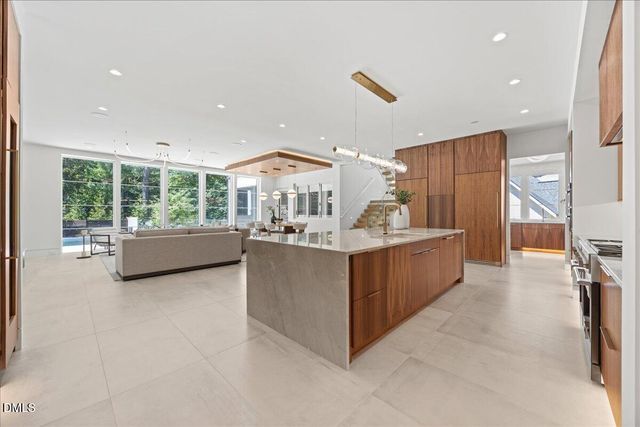 5301 Inglewood Lane, Raleigh, NC 27609