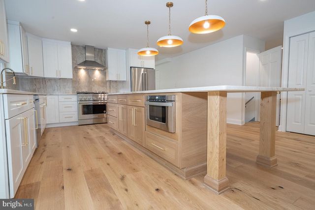 4103 LAUREL DR, Lafayette Hill, PA 19444