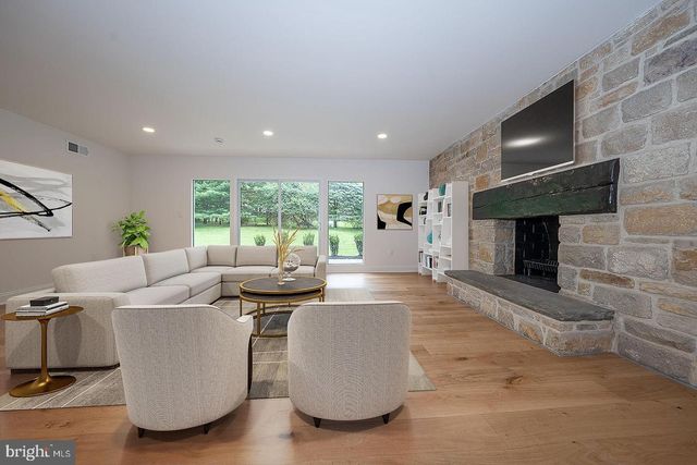 4103 LAUREL DR, Lafayette Hill, PA 19444