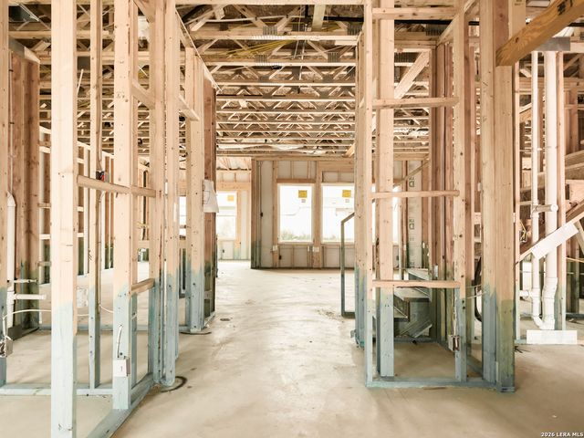 125 Yale St, Seguin, TX 78155