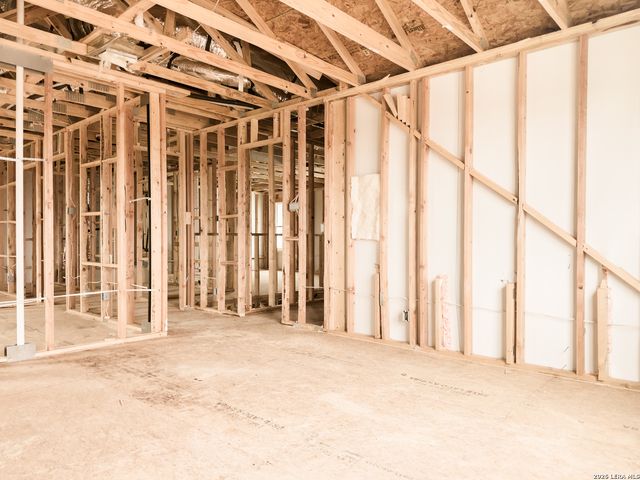 125 Yale St, Seguin, TX 78155