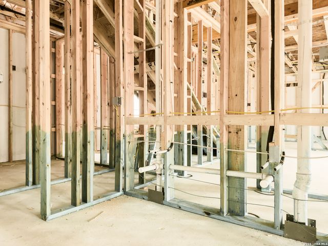 125 Yale St, Seguin, TX 78155