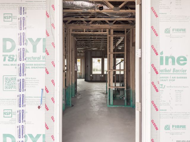 125 Yale St, Seguin, TX 78155