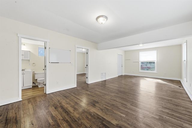 1016 S Wichita St, Wichita, KS 67213