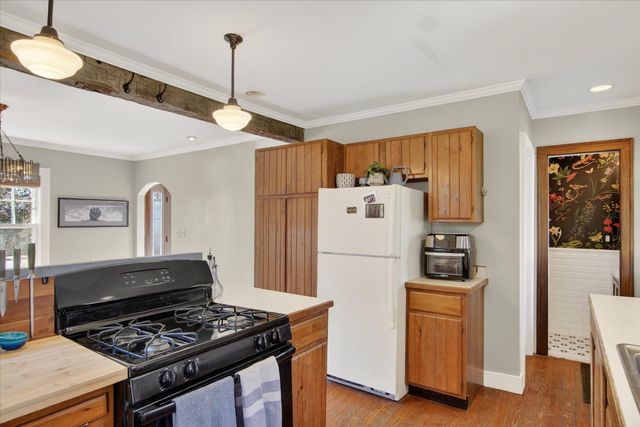 1732 Jackson Avenue, Ann Arbor, MI 48103