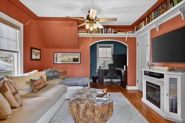 1732 Jackson Avenue, Ann Arbor, MI 48103