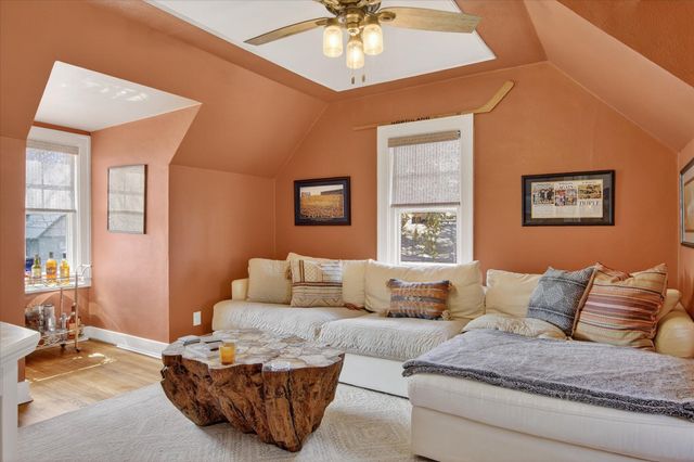 1732 Jackson Avenue, Ann Arbor, MI 48103