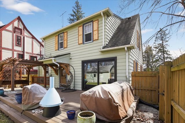 1732 Jackson Avenue, Ann Arbor, MI 48103