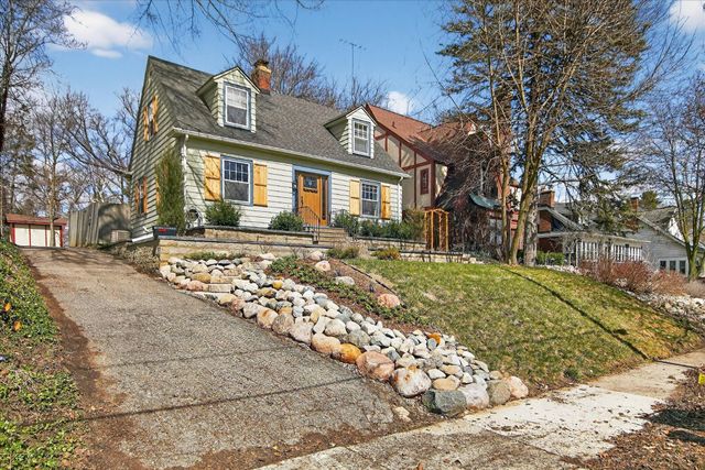 1732 Jackson Avenue, Ann Arbor, MI 48103