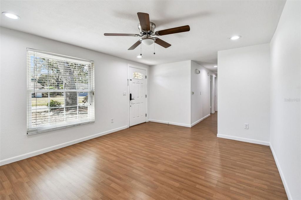 Image 13 of property listing at 3611 WISPERBREATH LANE, Tampa, FL 33619