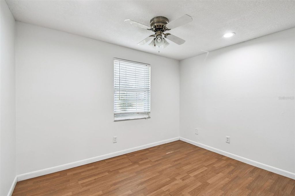 Image 18 of property listing at 3611 WISPERBREATH LANE, Tampa, FL 33619