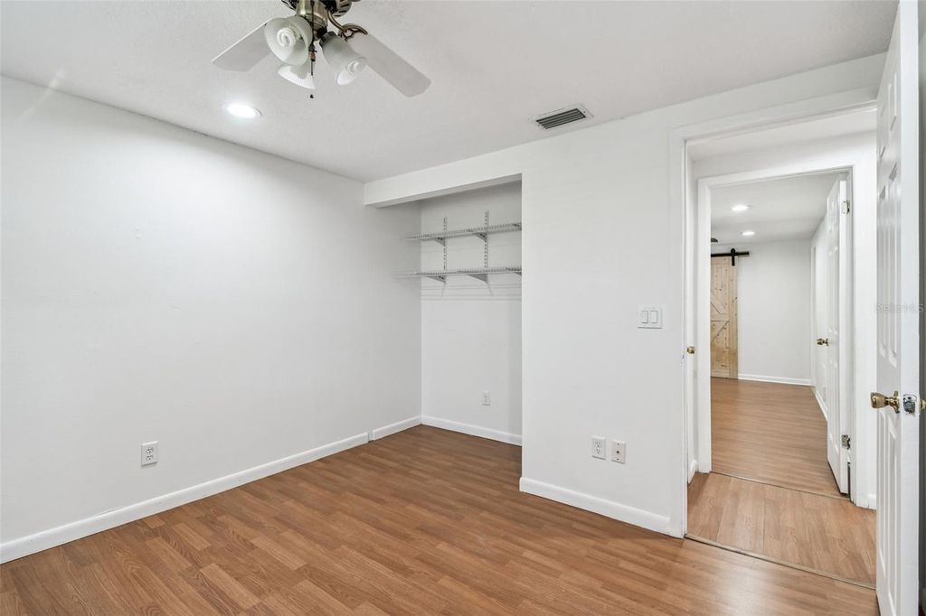 Image 19 of property listing at 3611 WISPERBREATH LANE, Tampa, FL 33619