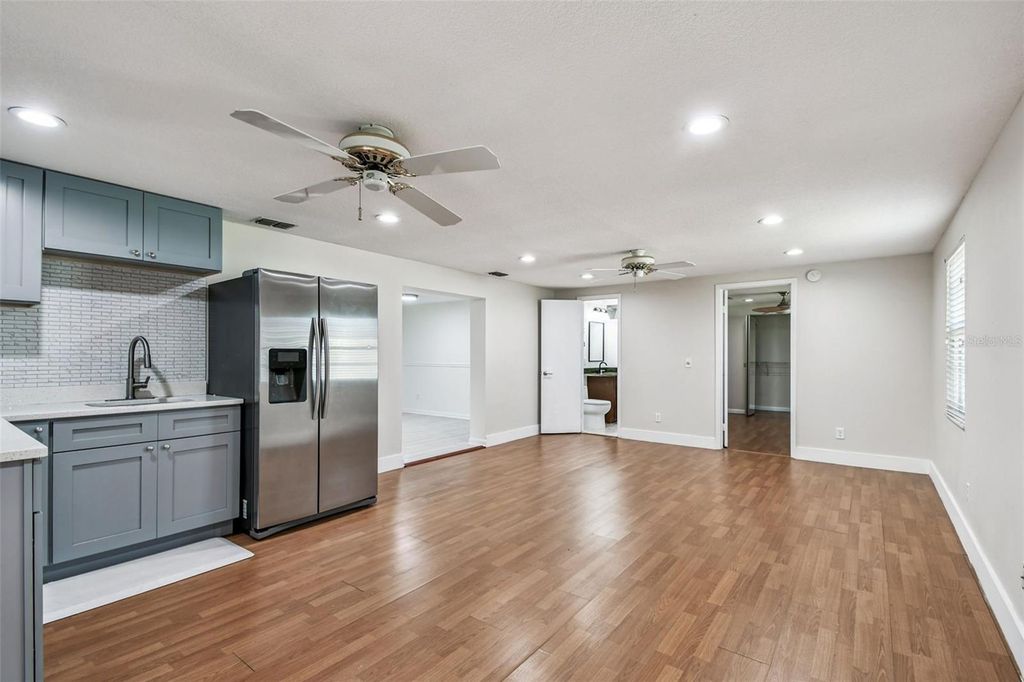 Image 28 of property listing at 3611 WISPERBREATH LANE, Tampa, FL 33619