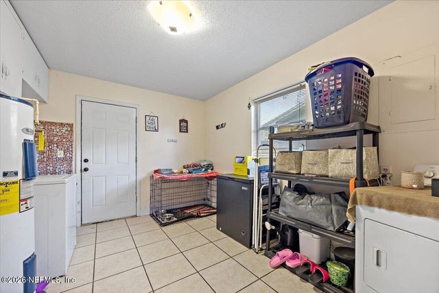 210 HOLLY Lane, Palatka, FL 32177