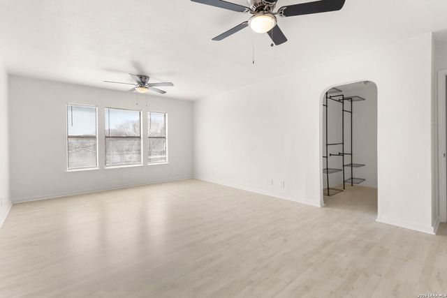 6823 Cypress Mist Dr, Converse, TX 78109