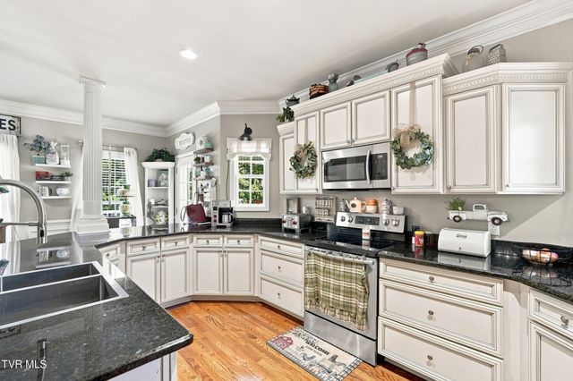 2120 Saint Erics Court, Kingsport, TN 37660