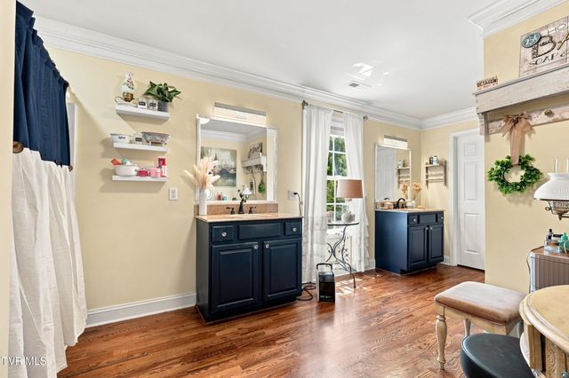 2120 Saint Erics Court, Kingsport, TN 37660
